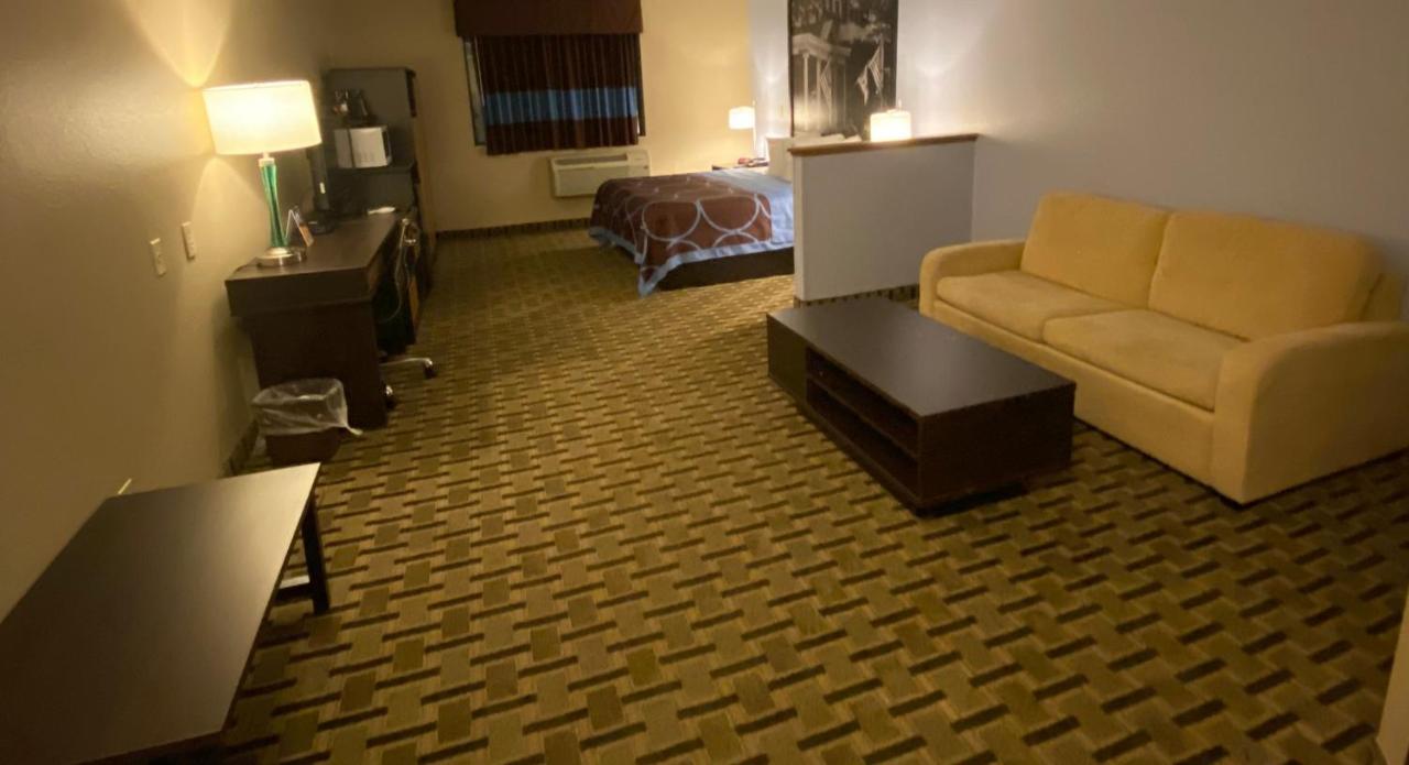 Hotel Super 8 by Wyndham Lynchburg VA Exterior foto